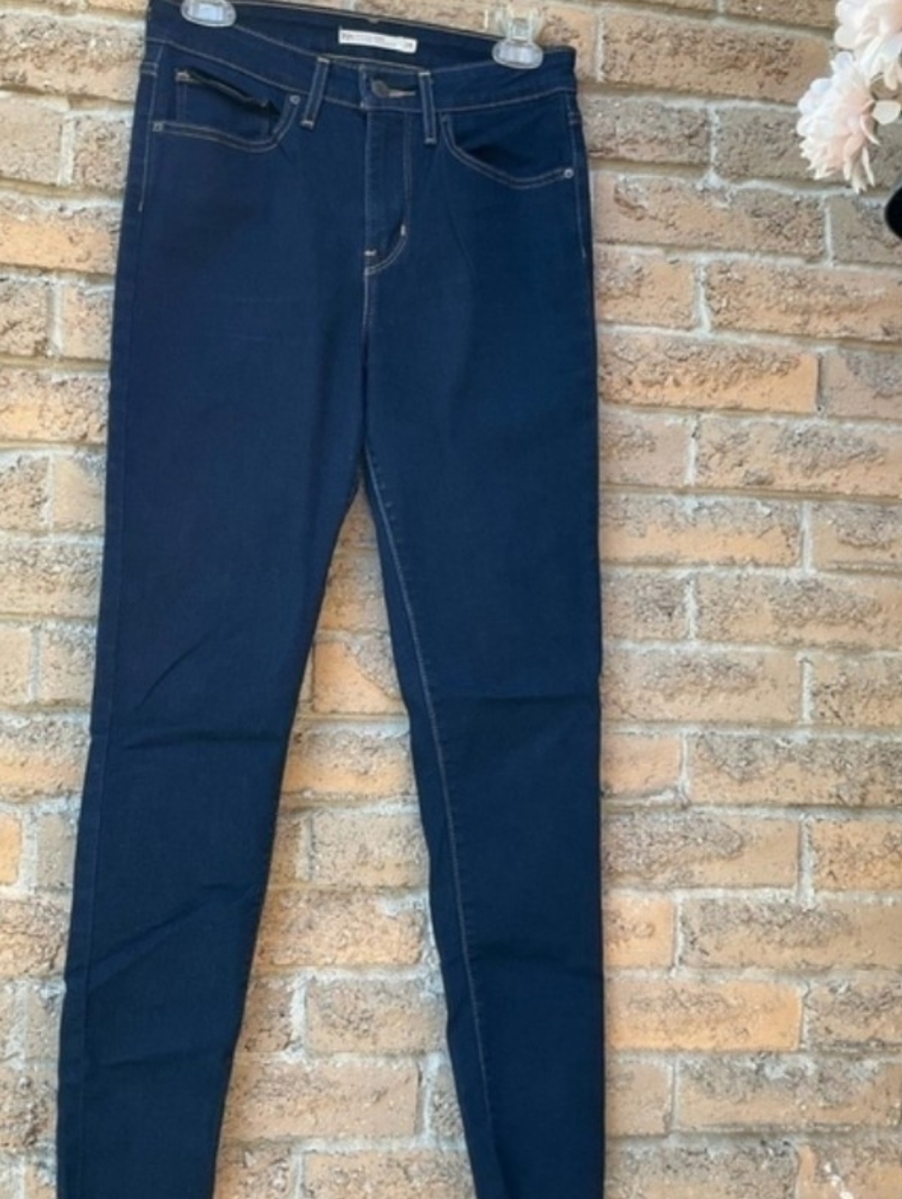 LEVI Strauss High Rise Skinny Jeans - Picture 2 of 12